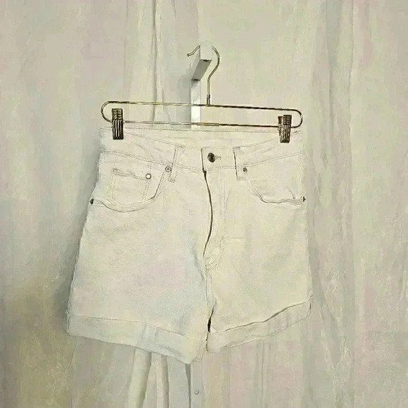 &Denim White Mom Shorts - Size 6 - Picture 1 of 5